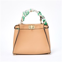 FENDI ピーカブー IseeU ミニ ハンドバッグ キャメル ゴールド レザー