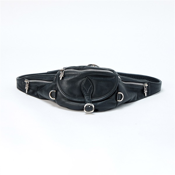 CHROME HEARTS スナットパック ダガー クロスボディバッグ ブラック シルバー レザー