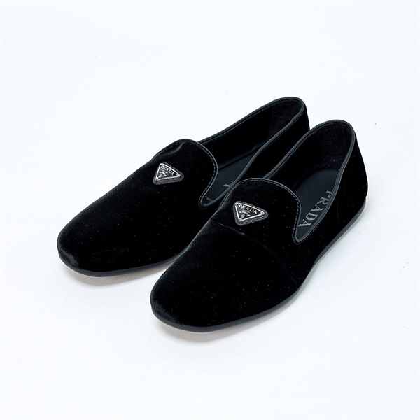 PRADA トライアングル ローファー 8 1/2 2S2974 ブラック ベルベット