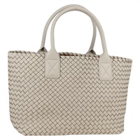 BOTTEGA VENETA イントレチャート カバPM トートバッグ ブラック レザー