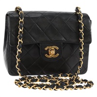 CHANEL ミニ マトラッセ 18 ショルダーバッグ ブラック ゴールド ラムスキン