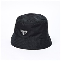 【原宿店限定】PRADA RE-NYLON ハット M 1HC137 2DMI ブラック リサイクルポリアミド