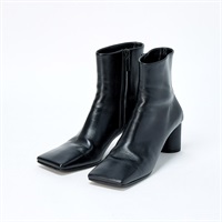 【原宿店限定】BALENCIAGA ブーツ 38 623924 ブラック レザー