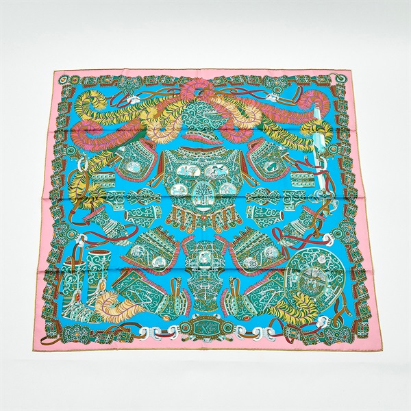 【原宿店限定】HERMES カレ 90 SOUS LE GIDE DE MARS / 軍神マルス スカーフ ピンク ブルー シルク