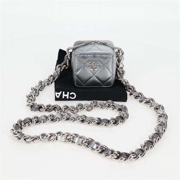 【原宿店限定】シャネル CHANEL ショルダーバッグ マトラッセ チェーン ラムスキン シルバー レディース MX038AM
