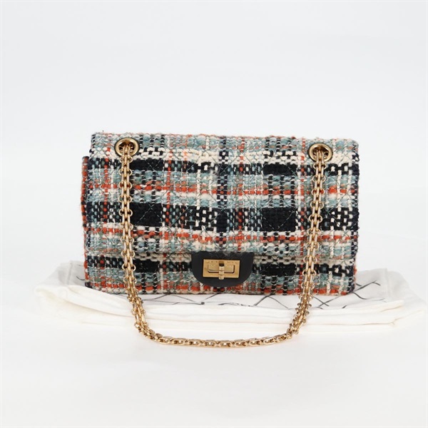 【原宿店限定】シャネル CHANEL ショルダーバッグ マトラッセ チェーン ツイード ライトブルー ゴールド レディース 120174M
