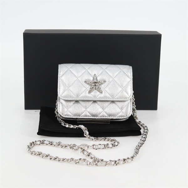 【原宿店限定】シャネル CHANEL ショルダーバッグ マトラッセ チェーン レザー シルバー レディース MX400AM