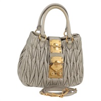 【原宿店限定】ミュウ ミュウ Miu Miu ハンドバッグ マテラッセ レザー 2way グレー ゴールド レディース 130896V