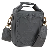 【原宿店限定】ルイ・ヴィトン LOUIS VUITTON クルーザーメッセンジャー ショルダーバッグ 2023春夏メンズ・コレクション カーフレザー グレー ゴールド M21812 レディース 123