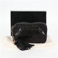 【原宿店限定】シャネル CHANEL ショルダーバッグ マトラッセ ポーチ ラムスキン ブラック ゴールド レディース 125974V