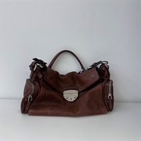 PRADA トライアングル ハンドバッグ ブラウン レザー