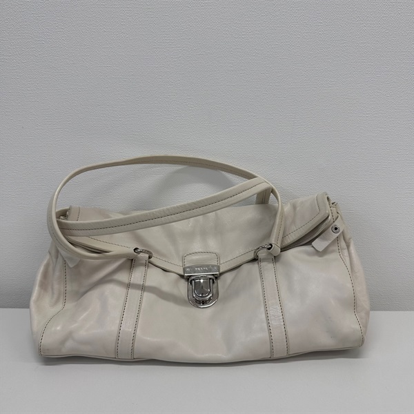 PRADA トライアングル ハンドバッグ ホワイト レザー