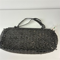 【原宿店限定】BOTTEGA VENETA イントレチャート パイソン　チェーンハンドバッグ 130148V