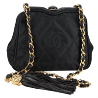 【原宿店限定】シャネル CHANEL ウエストバッグ マトラッセ サテン ブラック ゴールド レディース 141135V