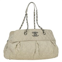 シャネル CHANEL ショルダーバッグ マトラッセ チェーン レザー アイボリー シルバー レディース 171501A