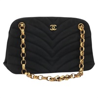 シャネル CHANEL ショルダーバッグ チェーン ナイロン ブラック ゴールド レディース BAZ733A