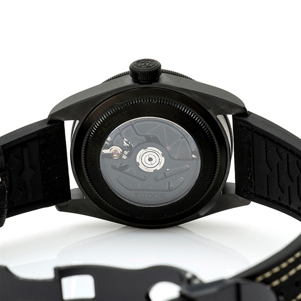 TUDOR ブラックベイ セラミック 79210CNU 自動巻き 腕時計 41MM 黒文字盤 ブラック セラミック SS レザーの画像5