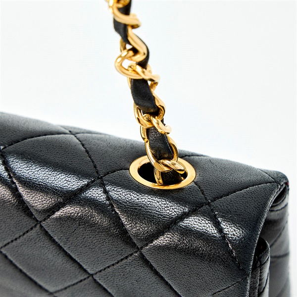 CHANEL マトラッセ シングルフラップ シングルチェーン ショルダーバッグ ブラック ゴールド ラムスキンの画像3