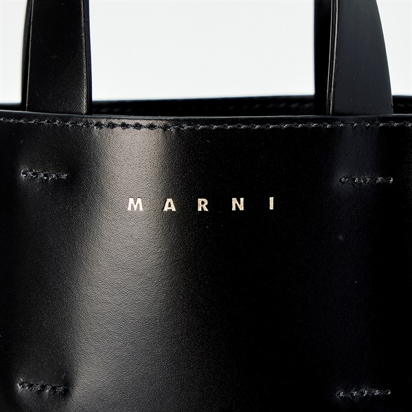 MARNI ミュゼオ ナノ ハンドバッグ ブラック ゴールド レザーの画像4