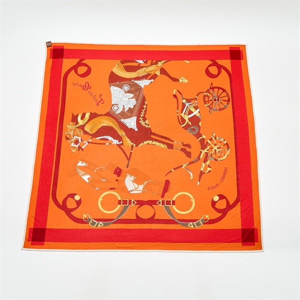 HERMES カレ スカーフ 90 オレンジ レッド シルクの画像1