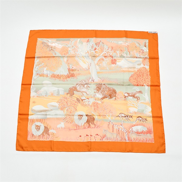 HERMES カレ スカーフ 90 オレンジ シルクの画像1