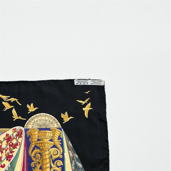 HERMES カレ スカーフ 90 ブラック イエロー シルクの画像2