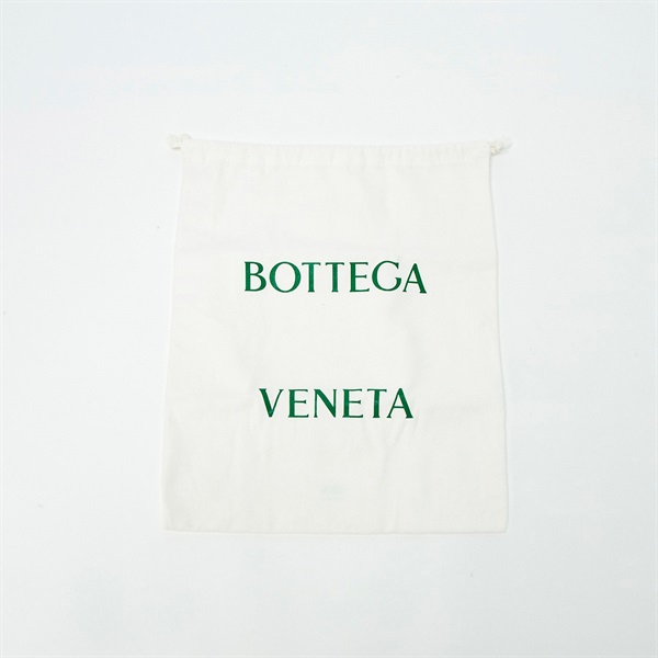 BOTTEGA VENETA カセット クラシック ショルダーバッグ ブラック パラキート シルバー レザーの画像7