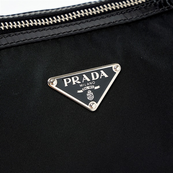 PRADA トライアングル ショルダーバッグ ブラック シルバー テスートの画像3