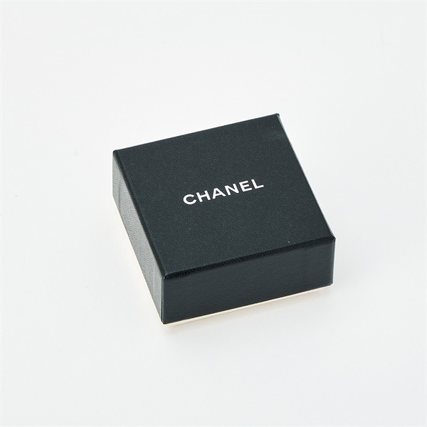 CHANEL ココマーク 1998年 ピアス シルバー メタルの画像2