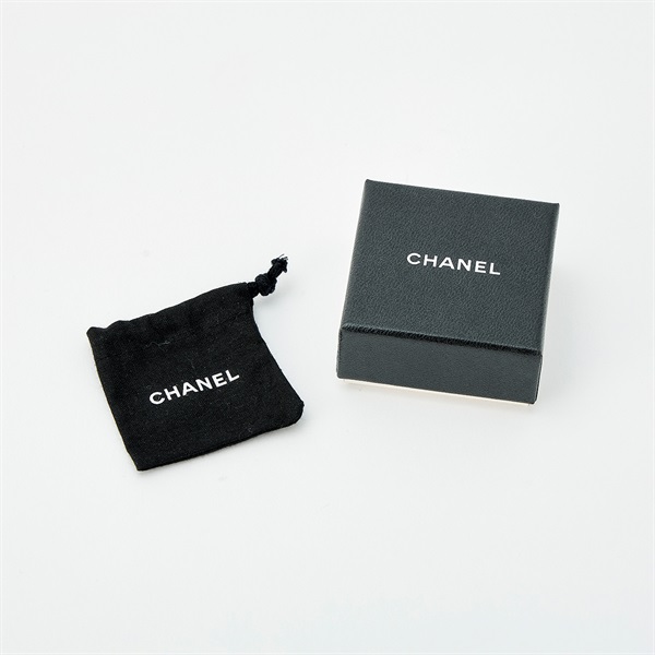 CHANEL ココマーク 2011年 ピアス シルバー ラインストーンの画像2