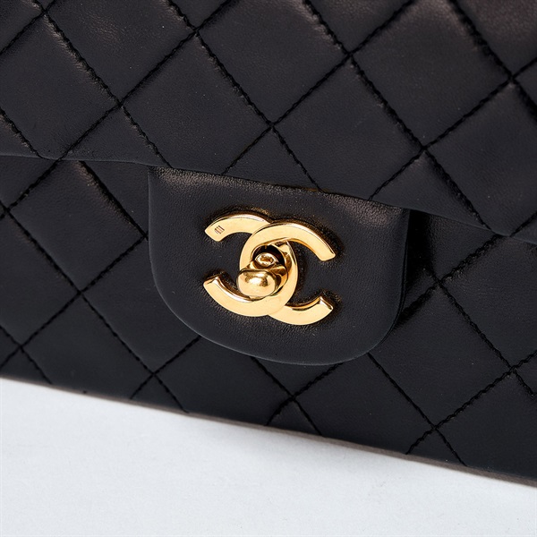 CHANEL マトラッセ 23 ダブルフラップダブルチェーン ショルダーバッグ ブラック ゴールド ラムスキンの画像4