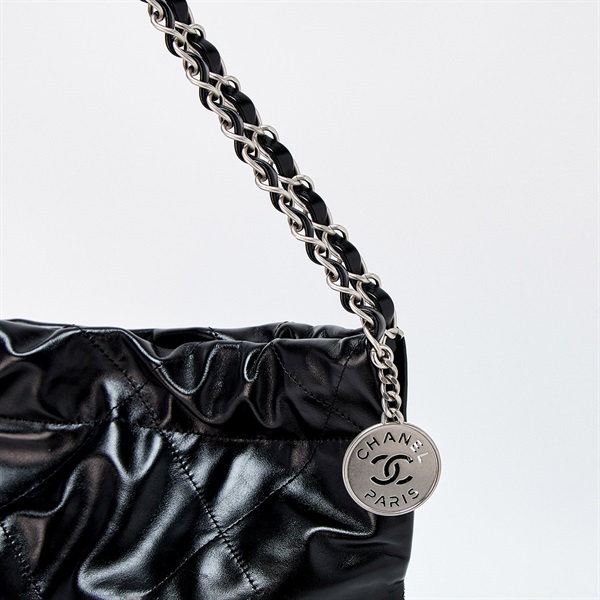 CHANEL シャネル22 ショルダーバッグ ブラック シルバー シャイニーカーフスキンの画像3