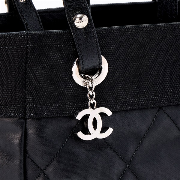 CHANEL パリビアリッツ 11番台 PM トートバッグ ブラック シルバー コーティングキャンバスの画像4