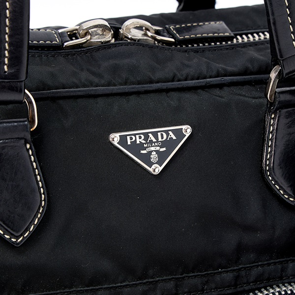 PRADA トライアングル ショルダーバッグ ブラック シルバー ポコノの画像4