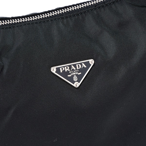 PRADA トライアングル ショルダーバッグ ブラック シルバー テスートの画像4