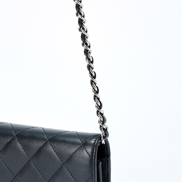 CHANEL カンボン チェーンウォレット 2011年 ショルダーバッグ ブラック シルバー シルバー ラムスキンの画像3