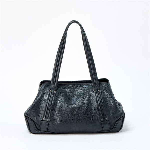 CELINE マカダム ショルダーバッグ ブラック ゴールド レザーの画像2