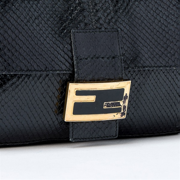 FENDI マンマバゲット ショルダーバッグ ブラック ゴールド パイソンレザーの画像4