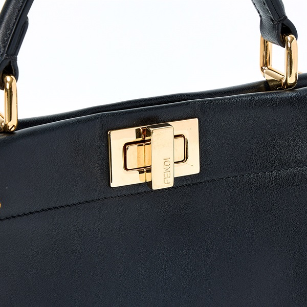FENDI ピーカブー IseeU ミニ ハンドバッグ ブラック ゴールド カーフレザーの画像4