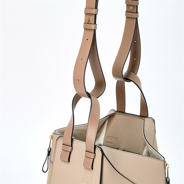 LOEWE ハンモック スモール ハンドバッグ ベージュ ブラウン ゴールド レザーの画像4