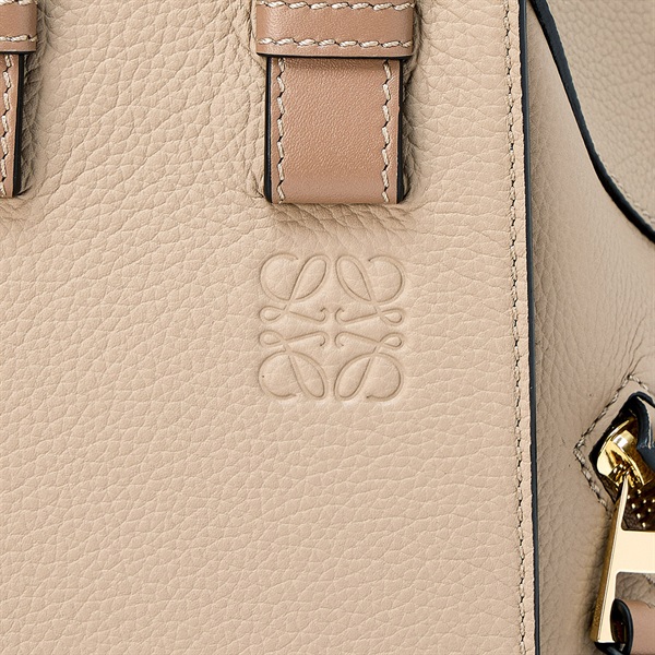 LOEWE ハンモック スモール ハンドバッグ ベージュ ブラウン ゴールド レザーの画像5