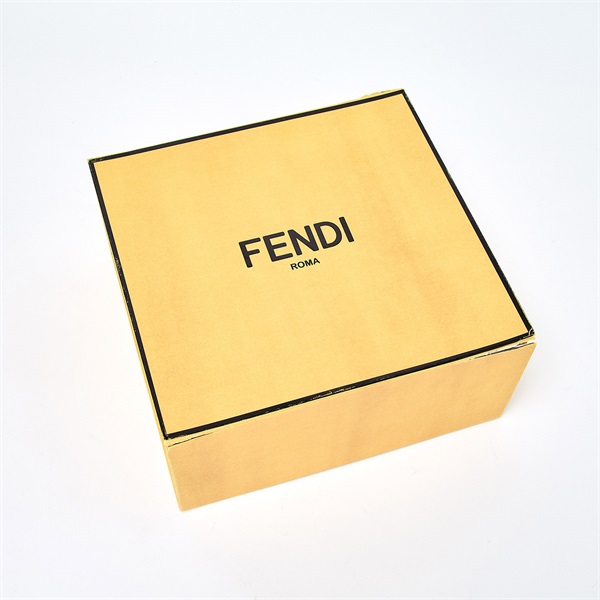 FENDI ピーカブー IseeU ミニ ハンドバッグ キャメル ゴールド レザーの画像9