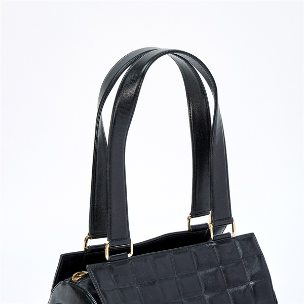CHANEL チョコバー ミニボストン 2001年 ハンドバッグ ブラック ゴールド ラムスキンの画像3