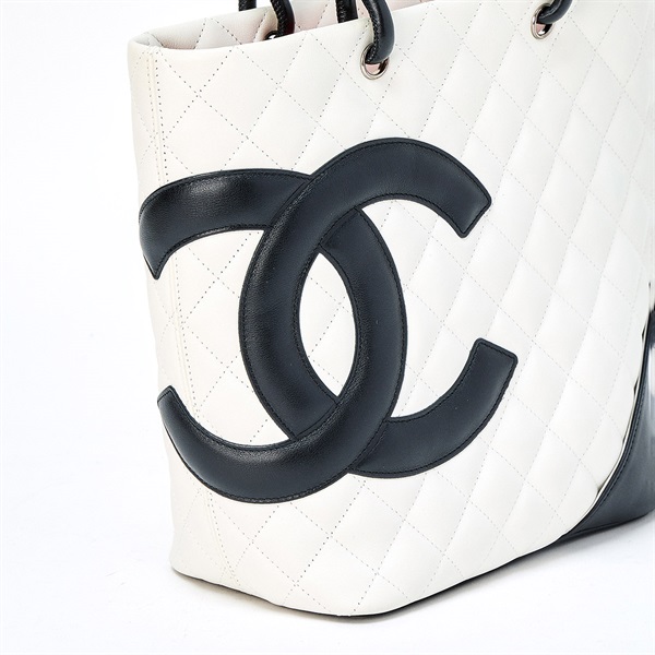 CHANEL カンボン ミディアムトート 2004年 ハンドバッグ ホワイト ブラック シルバー ラムスキンの画像4