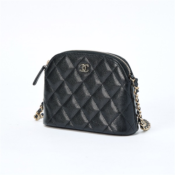 CHANEL マトラッセ ショルダーバッグ ブラック ゴールド キャビアスキンの画像1