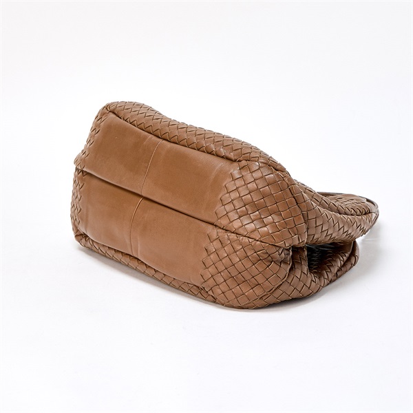 BOTTEGA VENETA クラシック イントレチャート カンパーナ ショルダーバッグ ブラウン ブラック レザーの画像4
