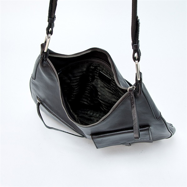 PRADA ロゴ ショルダーバッグ ブラウン シルバー レザーの画像5