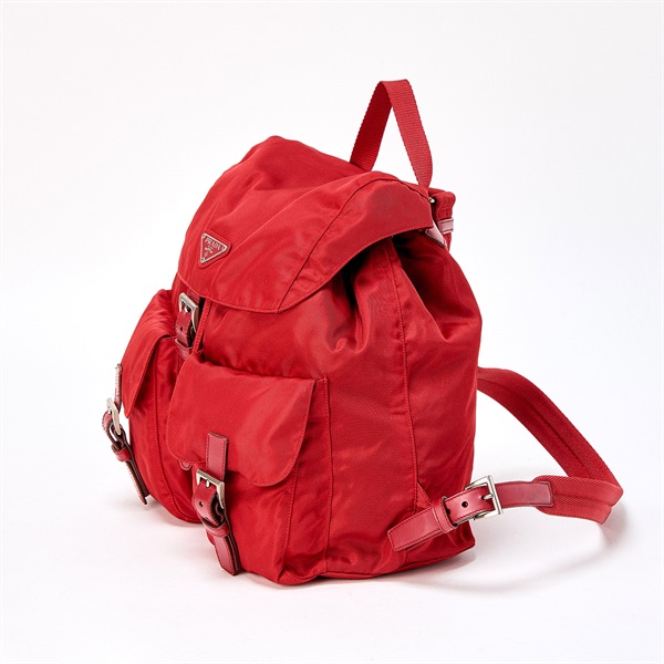 PRADA トライアングル バックパック レッド シルバー テスートの画像1