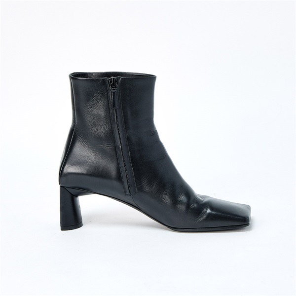 BALENCIAGA ブーツ 38 623924 ブラック レザーの画像4