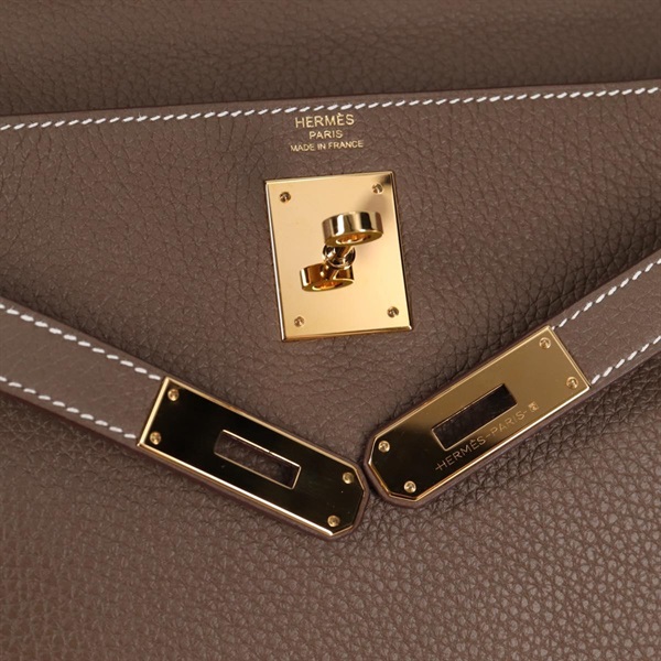 HERMES ケリー 28 2021年 Z ハンドバッグ エトゥープ ゴールド トゴの画像9